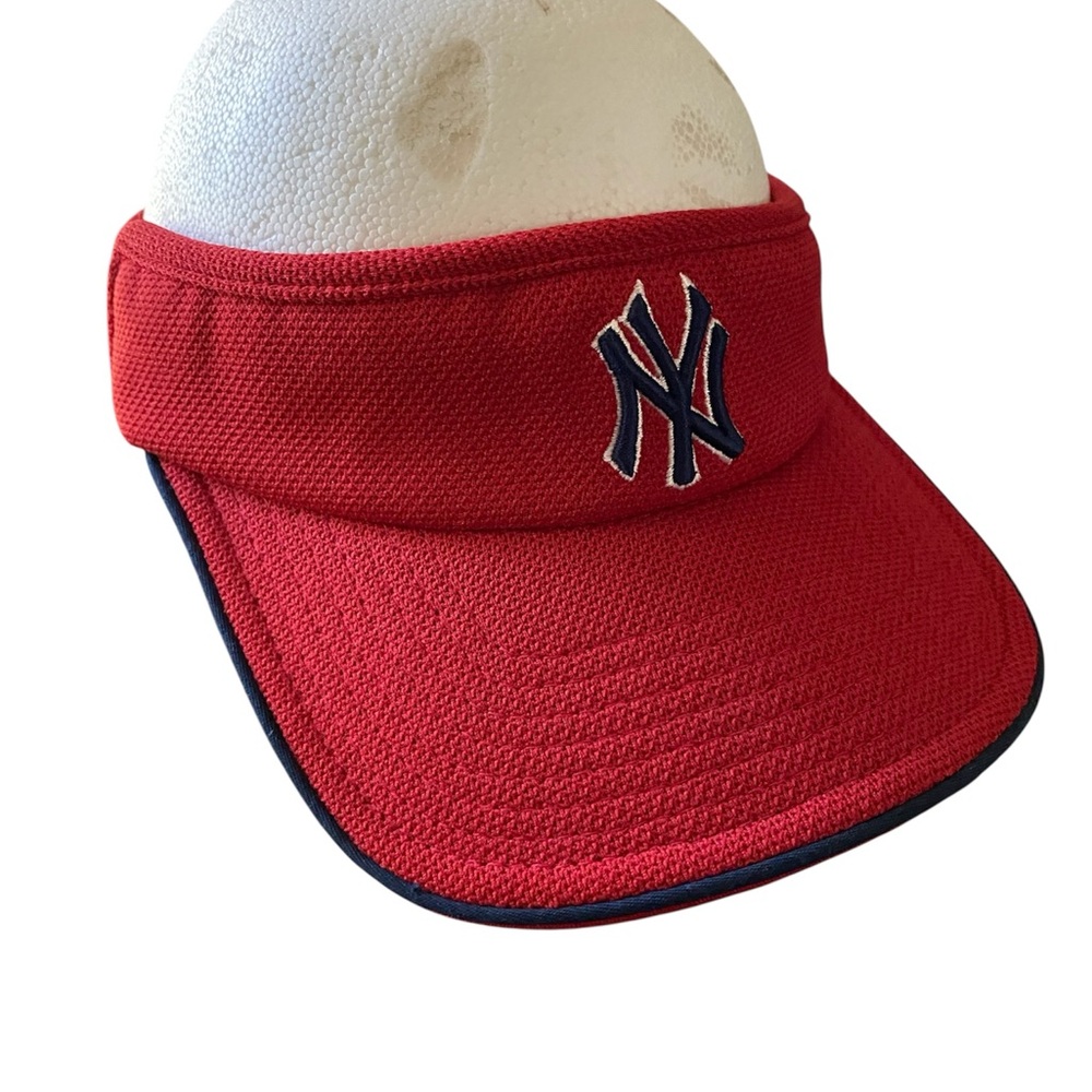NEW YORK YANKEES RED MLB VINTAGE AUTHENTIC one sz VISOR BY NIKE stretchable